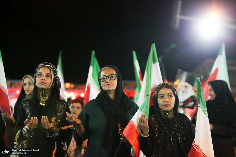 اجتماع عشایر فسا در حمایت از رزمندگان جبهه ی مقابله با دشمن آمریکایی - صهیونی