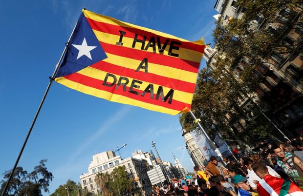 قانونگذار کاتالان: دوشنبه اعلام استقلال می‌کنیم