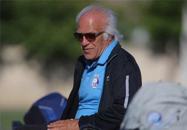 تجلیل از عبداللهی در حاشیه دیدار پیشکسوتان استقلال