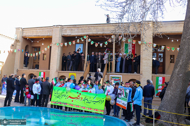 مراسم بزرگداشت 12 بهمن در بیت تاریخی حضرت امام در خمین