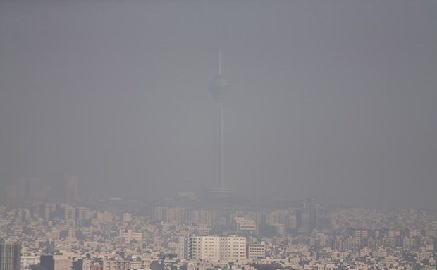 الهام فخاری از بی‌توجهی دولت به آلودگی هوای تهران گلایه کرد