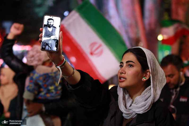 اجتماع پرشور مردم و هنرمندان در باغ فردوس