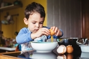 10 نکته کاربردی برای لحظات شیرین آشپزی با کودکان