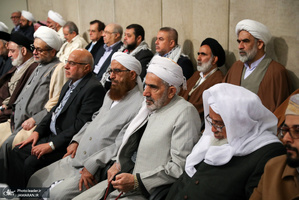 دیدار مسئولان نظام و میهمانان کنفرانس وحدت اسلامى‌ با رهبر معظم انقلاب