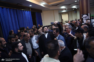 دیدار  رئیس و جمعی از اعضای اتاق اصناف تهران‌ با سید حسن خمینی