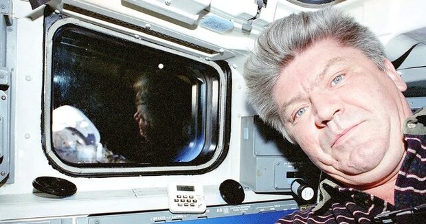 فضانورد رکوردشکن درگذشت
