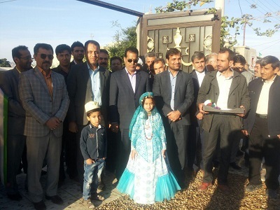 افتتاح چند واحد تولیدی و عمران روستایی در دشتی و دیر