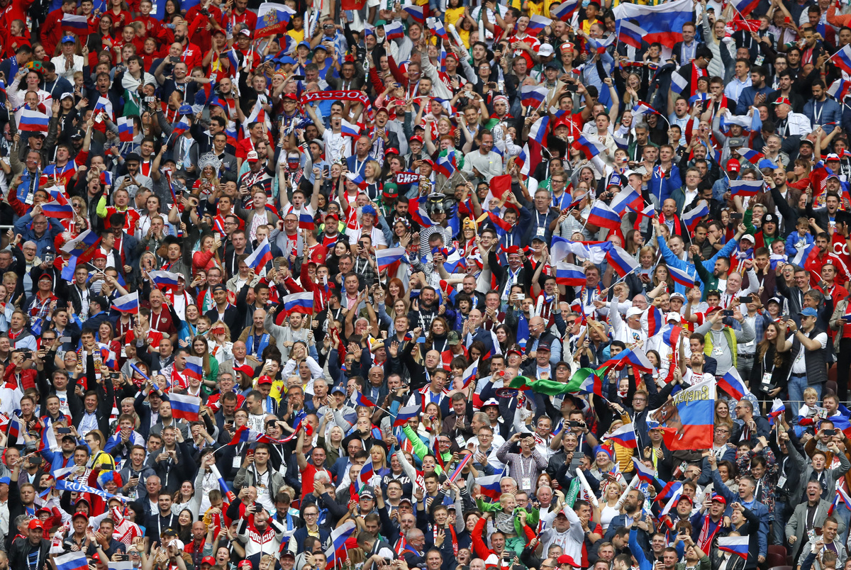 نیمی از روس ها جام جهانی می بینند