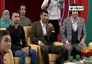 پانتومیم بازی دیدنی رامبد جوان، عزت‌اللهی، بیرانوند و محمدی+ فیلم
