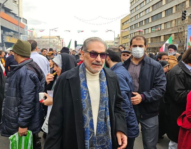 شمخانی: طرح موضوع توان موشکی ایران در اختیار مذاکره‌کنندگان نیست/ عاقلانه است طرف مقابل مسیر مذاکره که آغاز شده را نه با نمایش بلکه به‌شکل جدی دنبال کنند/ هرگونه تعرض نظامی به جمهوری اسلامی ایران، حتی اگر محدود باشد، به منزله آغاز جنگ تلقی می‌شود