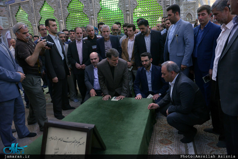 تجدید میثاق وزیر، معاونان و کارکنان وزارت ارتباطات و فناوری اطلاعات با آرمان امام خمینی(س)