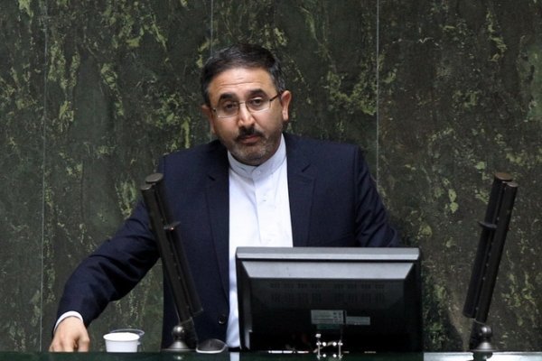 احمدی لاشکی: اعضای هیئت علمی همدان از عملکرد غلامی رضایت دارند