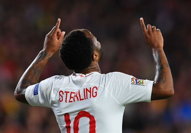 هوادار بلغارستانی به جرم اهانت نژادپرستانه به استرلینگ بازداشت شد
