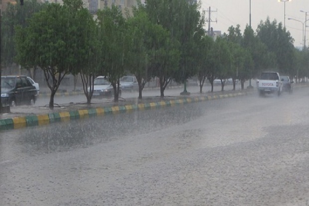 رگبار پراکنده، باد و خاک در راه خوزستان است
