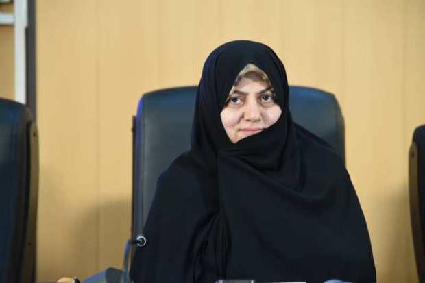 مدیر امور بانوان استانداری فارس:زنان توانمندجایگاه مناسب مدیریتی ندارند
