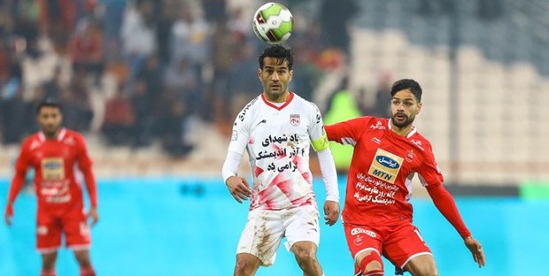 مسعود  شجاعی با سر بانداژشده بازی کرد
