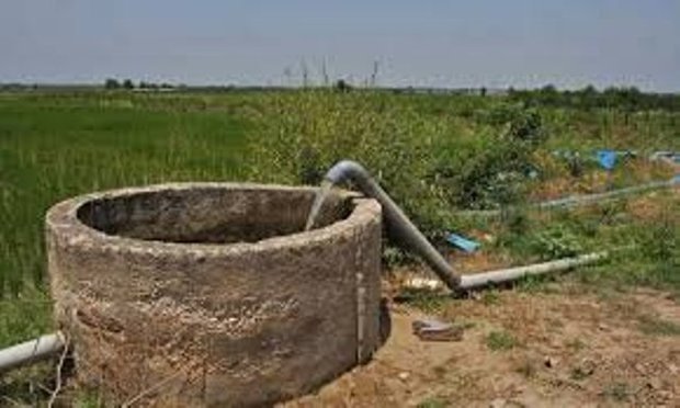 20 حلقه چاه آب غیر مجاز در کامیاران مسدود شد