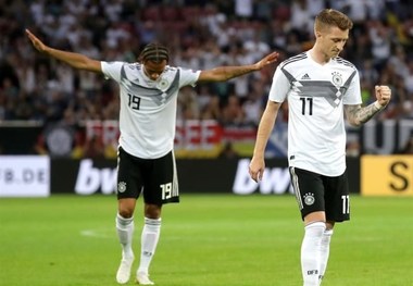 برد دشوار ایتالیا در شب آتش‌بازی آلمان/ ۳ امتیاز آسان قهرمان جهان در زمین آندورا
