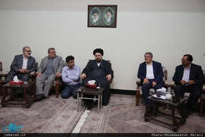 دیدار جمعی از پیشکسوتان سپاه حفاظت با سید حسن خمینی