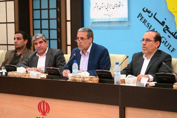 استاندار بوشهر: فلسفه نظام اداری خدمتگزاری به مردم است