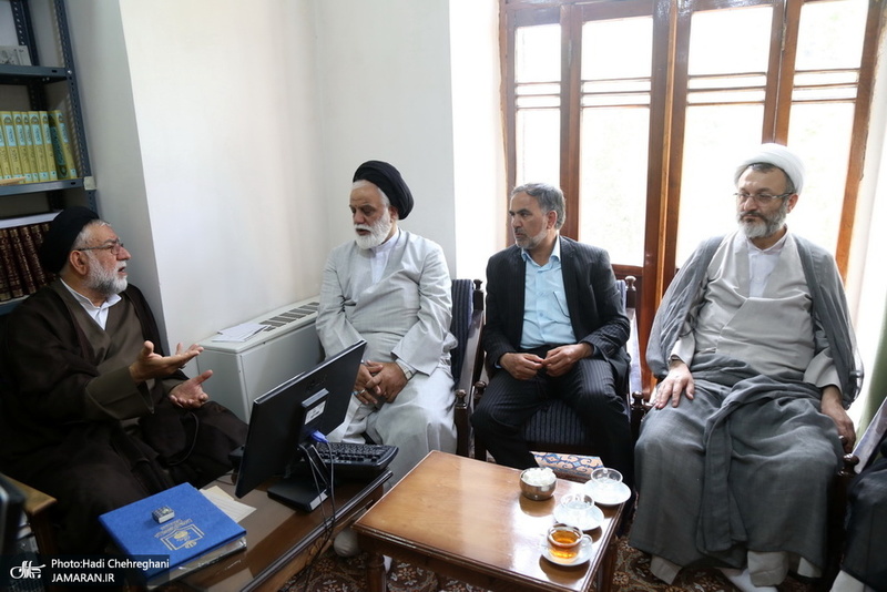 تجلیل از خدمات حجت الاسلام والمسلمین احمد احمدی خمینی