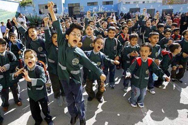 شاد کردن فضای مدارس از اولویت های وزارت آموزش و پرورش است