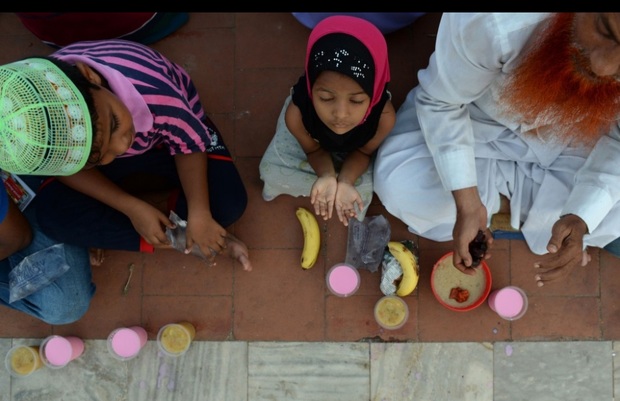 عکس/ جشن آغاز ماه مبارک رمضان در جهان+ تصاویر