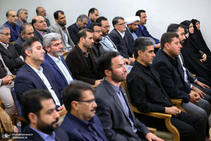 دیدار دست‌اندرکاران کنگره 2000 شهید استان بوشهر با رهبر معظم انقلاب