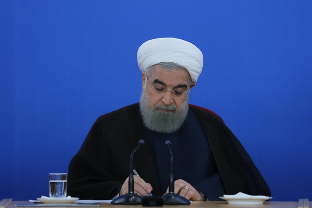 روحانی امروز 3 قانون مجلس را برای اجرا ابلاغ کرد 