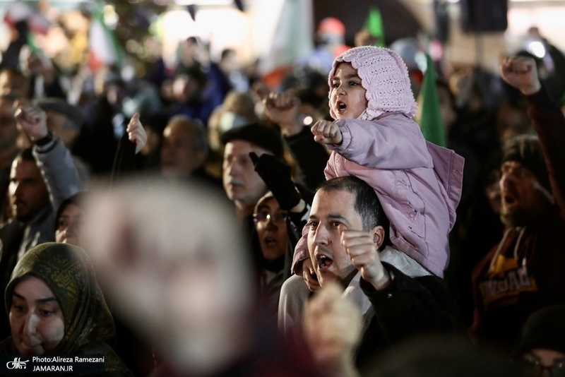 چهل و سومین شب اجتماع پرشور مردم در میدان تجریش
