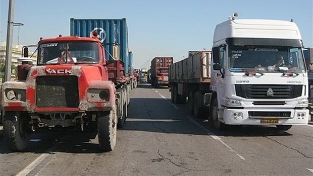 عمده مطالبات کامیون داران فارس حل و فصل شده است