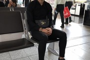 حضور احمد نورالهی در فرودگاه امام خمینی(س)+ عکس