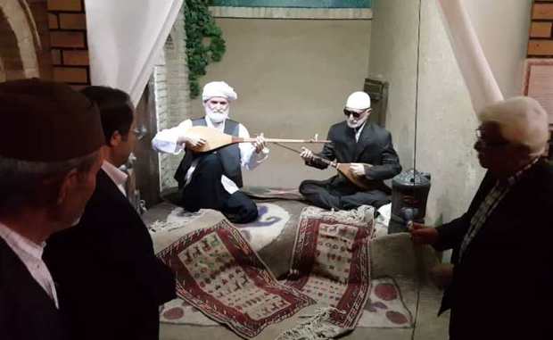 مجسمه استادان موسیقی مقامی خراسان در قوچان رونمایی شد