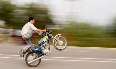 نقش موتورسیکلت ها در وقوع تصادفات درون شهر زنجان قریب 40 درصد است