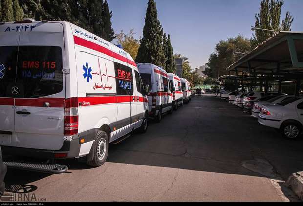 9 دستگاه آمبولانس و اتوبوس آمبولانس از اصفهان به مناطق زلزله زده اعزام شد