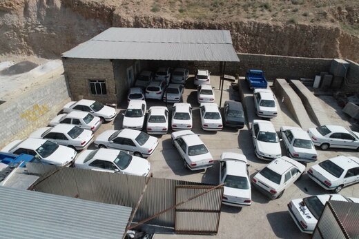 کشف ۳۸۶ خودرو در پارکینگ راه آهن شیراز
