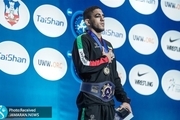 ویدیوl اهدای مدال طلای رحمان عموزاد در مسابقات جهانی 2022