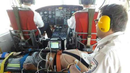 انتقال هوایی بالگرد مصدوم موتورسیکلت سوار ساوجبلاغی به بیمارستان