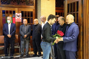 مراسم ختم مادر فرشاد مومنی