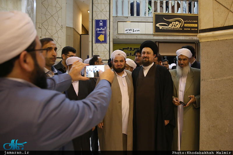 حاشیه دیدار جمعی از میهمانان کنفرانس وحدت اسلامی با سید حسن خمینی