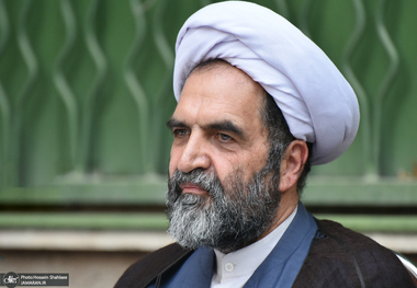 آیت‌الله سروش محلاتی: با خلأ تفکر فقهی امام خمینی(س) در حوزه‌های علمیه و علاقه‌مندان ایشان مواجه هستیم/ ما کوتاهی کردیم و دین خودمان را ادا نکردیم