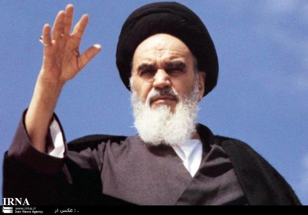 امام خمینی مصداق واقعی یک انسان کامل بودند