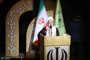 نشست مدیران و اعضای شورای ادارای استان مرکزی در بیت تاریخی امام خمینی (س)