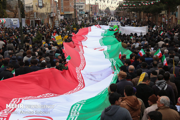 ۲۲ بهمن روز یادآوری شهادت طلبی ملت خداجوی ایران است