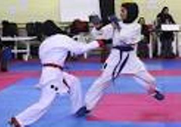صدرنشینی تیم کاراته دختران نادری لاهیجان در لیگ کشور