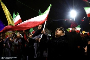 پنجاه و‌ یکمین اجتماع پر شور مردم در میدان شهدا