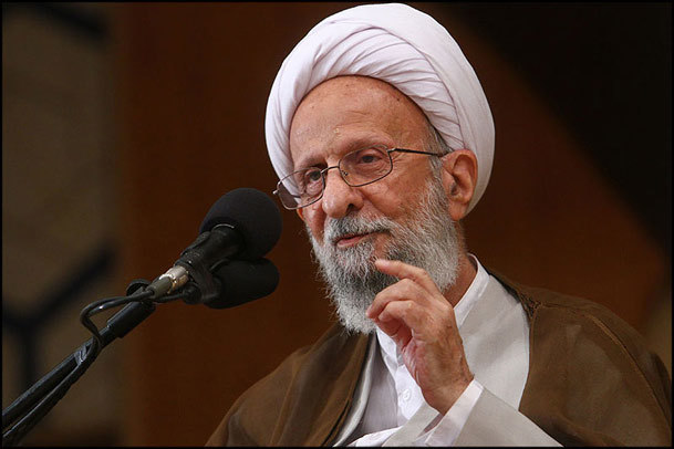 مصباح یزدی: امر به معروف و  نهی از منکر در فرهنگ آمریکایی جرم است