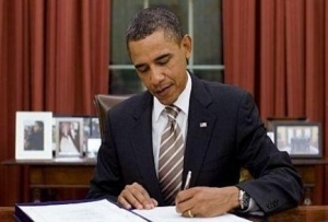 اوباما موافقت خود را با حملات هوایی هدفدار در عراق به کنگره ابلاغ کرد