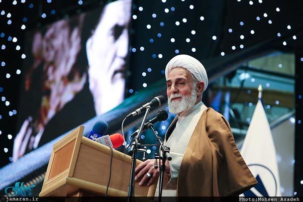امام مصرانه با هواپیمایی به ایران آمد که از نظر بسیاری امکان انفجار یا ربودن آن وجود داشت
