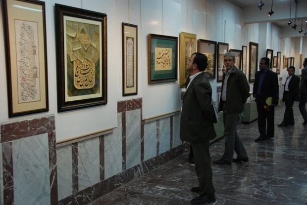 نمایشگاه خوشنویسی'مشق مهر'دربوشهر گشایش یافت
